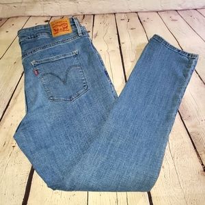 Levi Mid Rise Skinny Blue Jeans Size 16m W33 L 30
